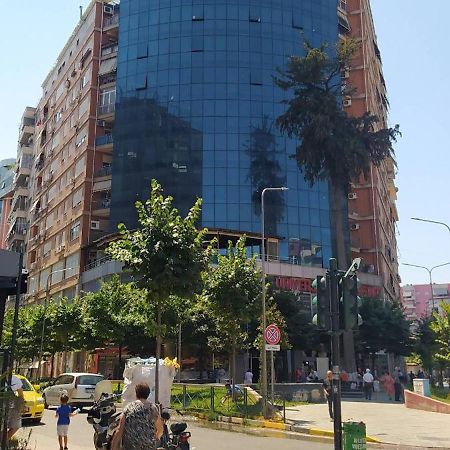 Selvia Apartament Тирана Екстер'єр фото