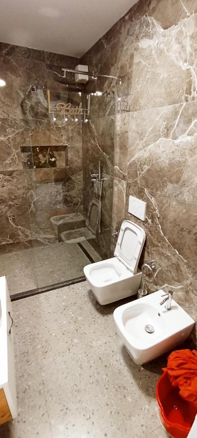 Selvia Apartament Тирана Екстер'єр фото