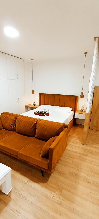 Selvia Apartament Тирана Екстер'єр фото